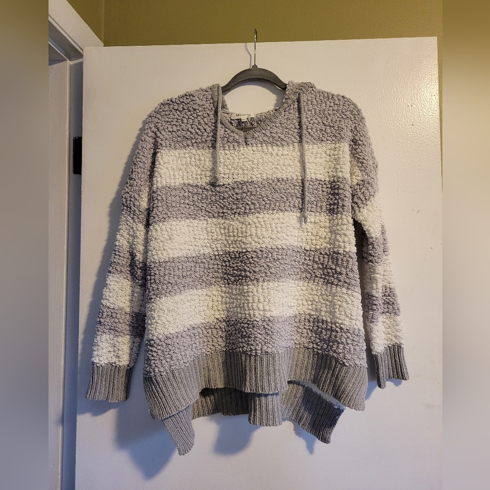 Miracle U.S.A. Oversized Popcorn Hoodie Sweater in Grey & White